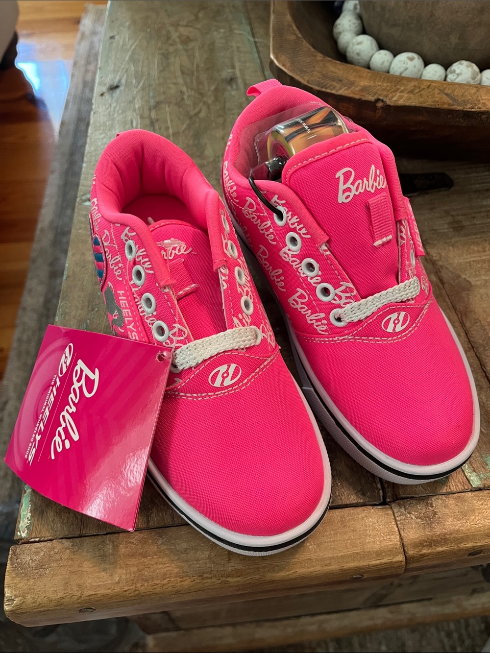 Heelys Barbie Hot Pink Kids Canvas Sneakers with Logo New!